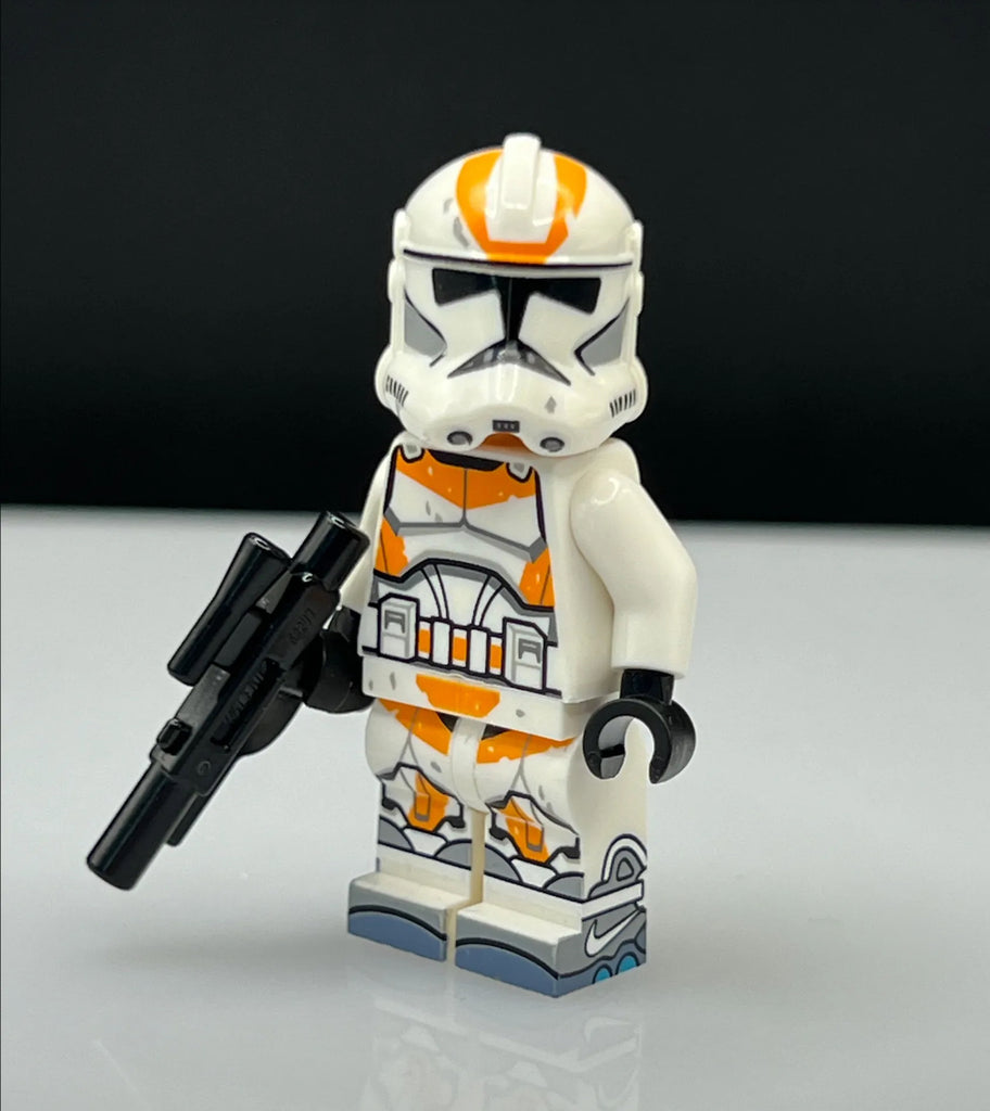 Lego Star Wars 212th Clone Trooper Minifigure with Air Mags
